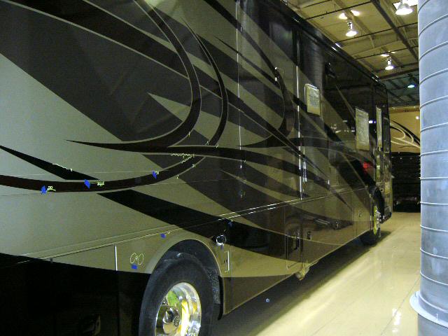 83262_Bus_006