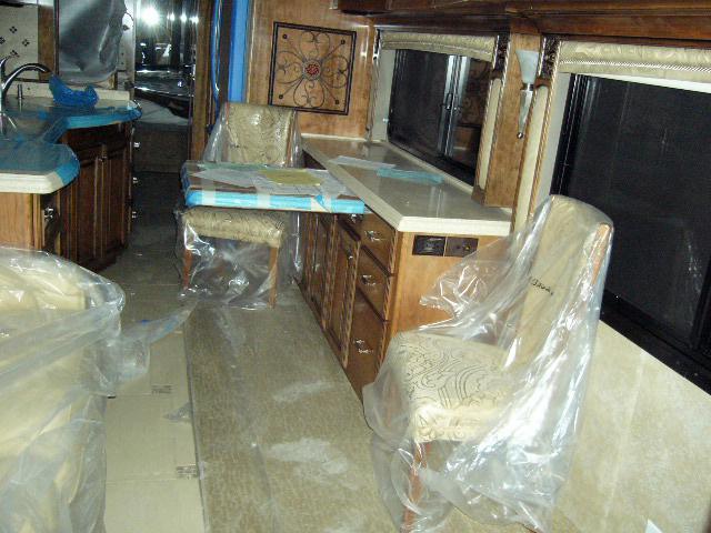 83262_Bus_009
